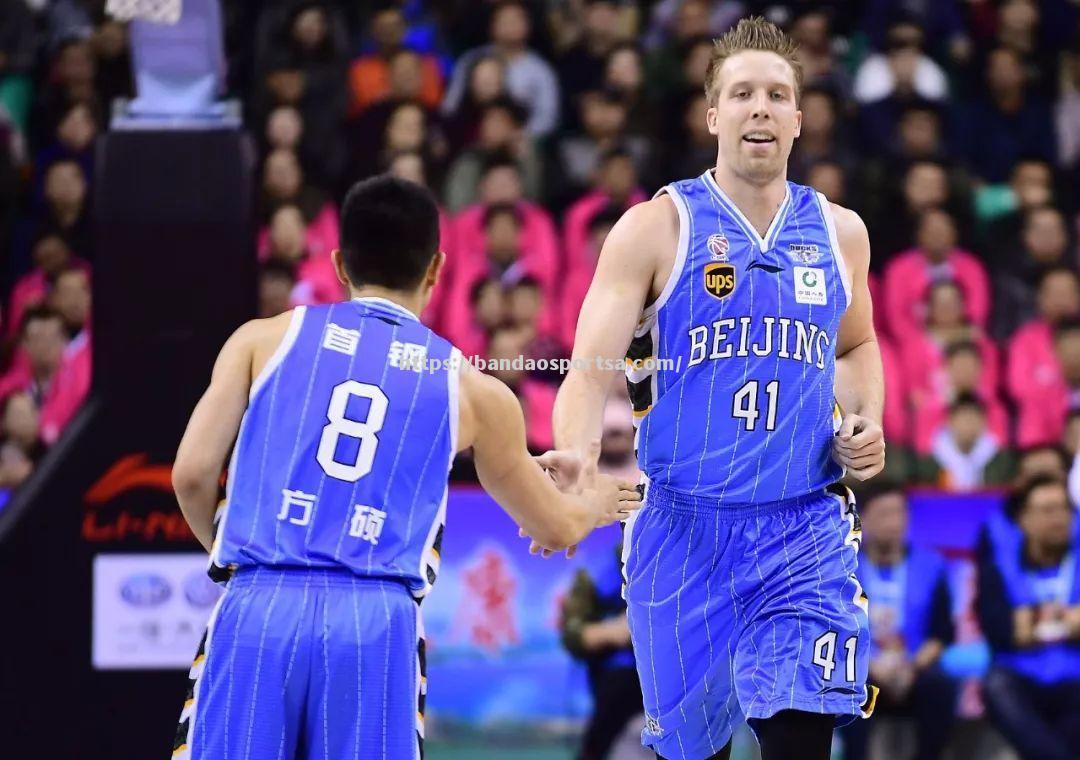 老马复出！北京首钢宣布前NBA球星马布里将重返CBA赛场助阵球队火力补强_